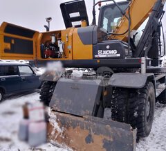 Техническое обслуживание экскаватора XCMG XE180WD